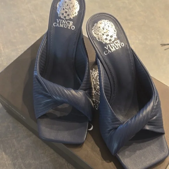 Vince Camuto Dark Blue Twist Heels - Picture 7 of 9